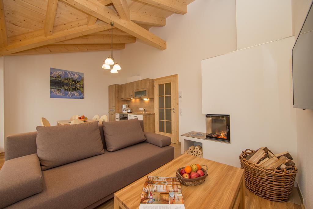 Penthousewohnung Mit Garten Sauna Pool Maishofen Quarto foto