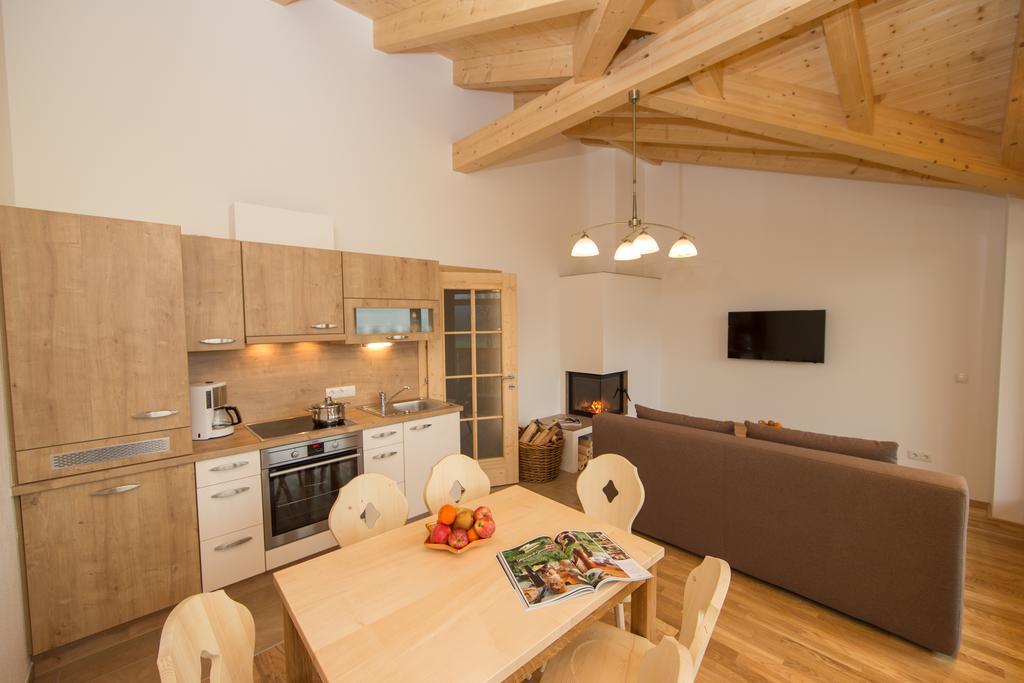 Penthousewohnung Mit Garten Sauna Pool Maishofen Quarto foto